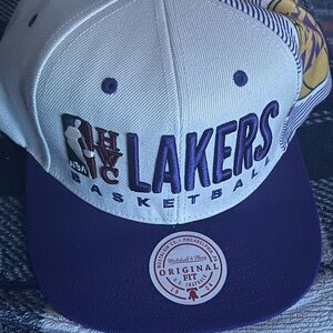 Mitchell & Ness Lakers Cap in Purple and White